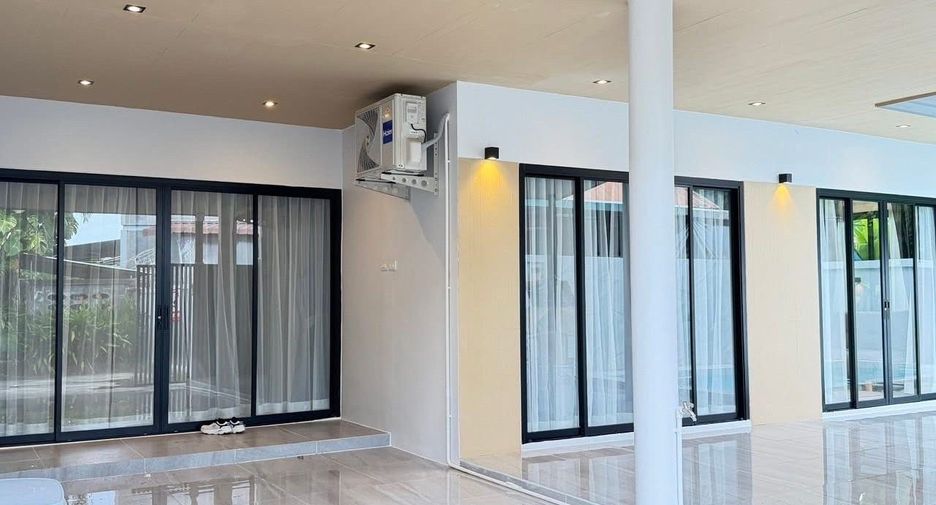 Villa en alquiler de 3 habitaciones en Mueang Phuket, Phuket
