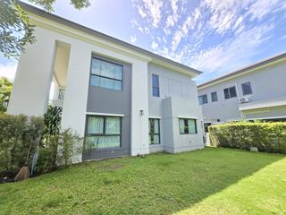 For sale 5 bedrooms house in Saphan Sung, Bangkok