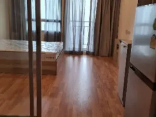 Wohnung zur Miete mit 1 Zimmer in Suan Luang, Bangkok