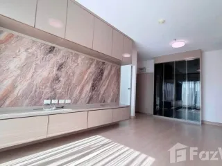 For sale 2 bedrooms condo in Huai Khwang, Bangkok