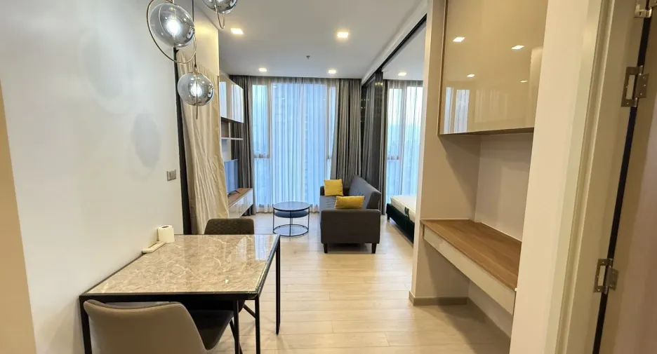For sale 1 bed condo in Huai Khwang, Bangkok
