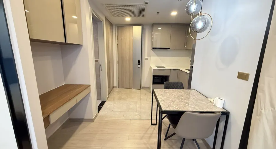 For sale 1 bed condo in Huai Khwang, Bangkok