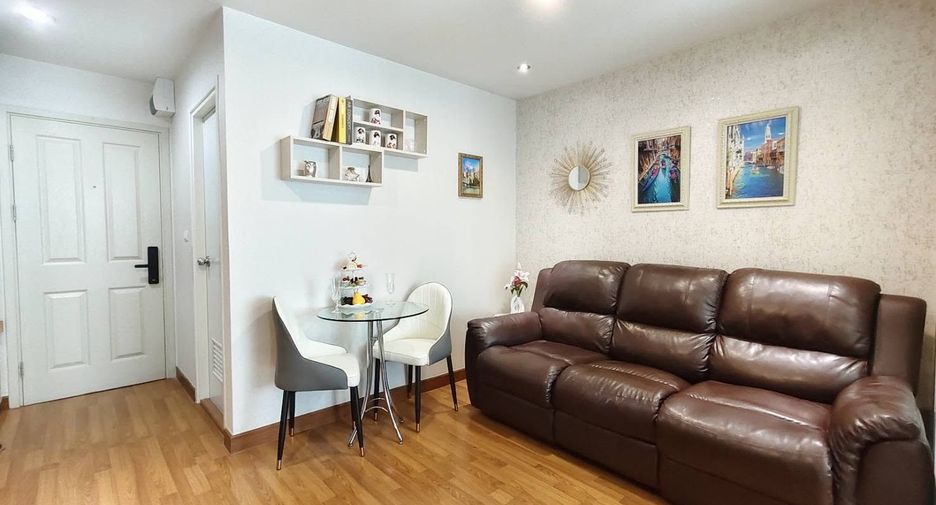 For sale 1 bed condo in Phra Khanong, Bangkok