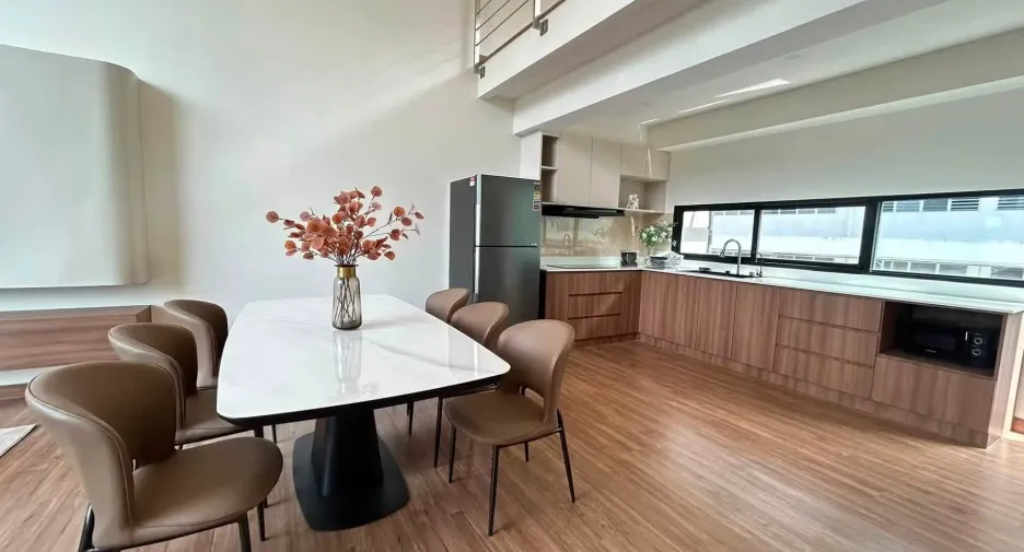 For rent 4 bedrooms townhouse in Mueang Samut Prakan, Samut Prakan
