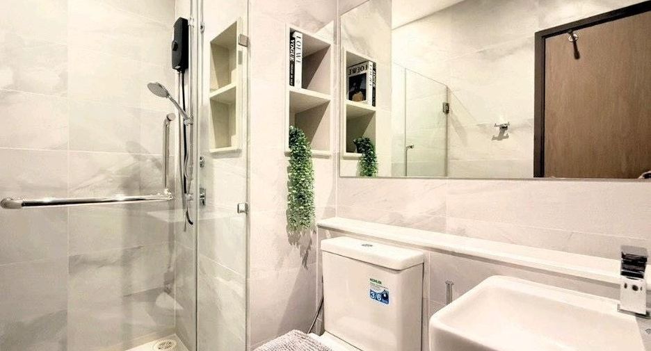 For rent 1 bed condo in Watthana, Bangkok