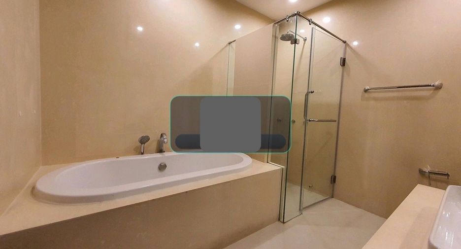 Wohnung zur Miete mit 2 Zimmer in Khlong Toei, Bangkok