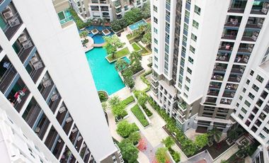 For rent 2 bedrooms condo in Huai Khwang, Bangkok