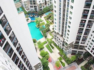 Wohnung zur Miete mit 2 Zimmer in Huai Khwang, Bangkok