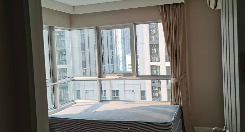 For rent 2 ベッドルーム condo in Huai Khwang, Bangkok