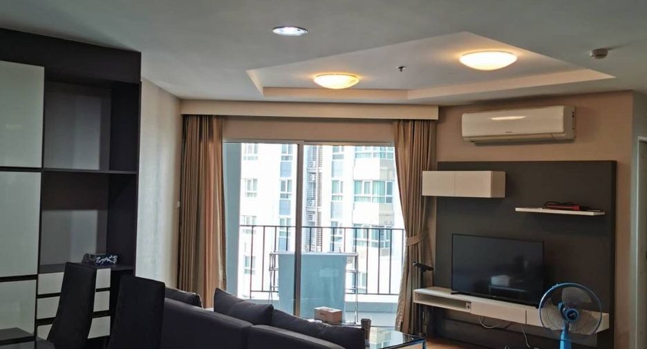 For rent 2 ベッドルーム condo in Huai Khwang, Bangkok