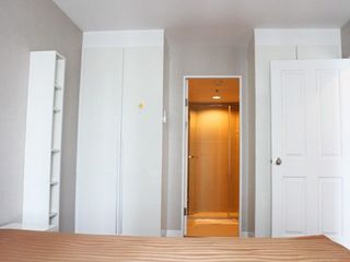 Wohnung zur Miete mit 2 Zimmer in Huai Khwang, Bangkok