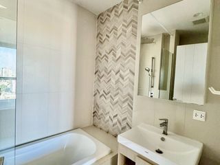 For rent 1 Beds condo in Khlong Toei, Bangkok