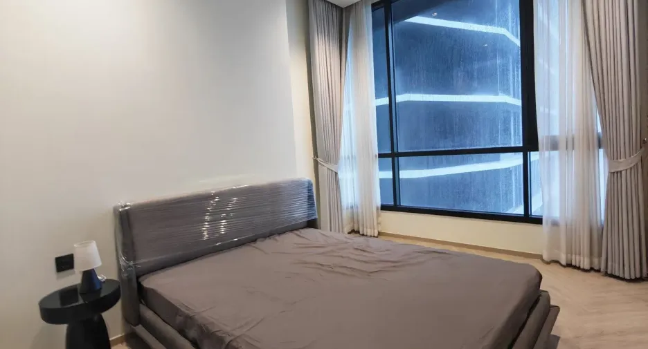 For sale 2 bedrooms condo in Khlong San, Bangkok