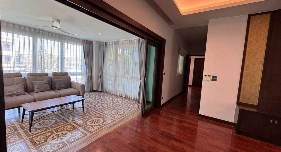 Haus zur Miete mit 5 Zimmer in Suan Luang, Bangkok