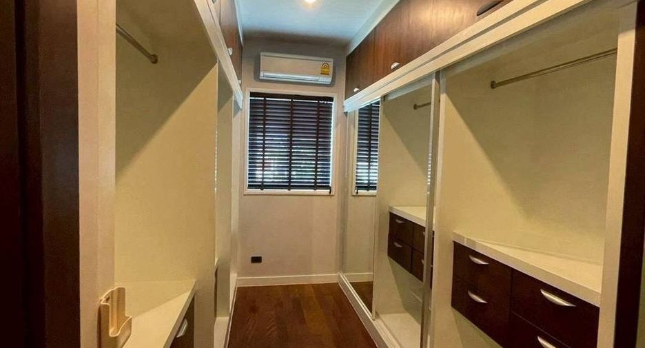Haus zur Miete mit 5 Zimmer in Suan Luang, Bangkok