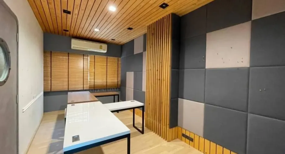 For sale 3 bedrooms townhouse in Suan Luang, Bangkok