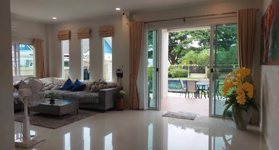 For sale 4 bedrooms villa in Hua Hin, Prachuap Khiri Khan