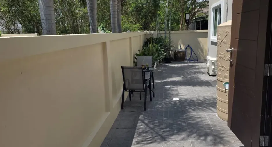 For sale 4 bedrooms villa in Hua Hin, Prachuap Khiri Khan