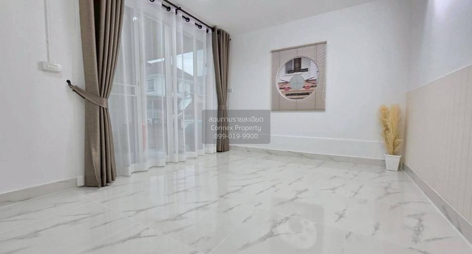 For sale 3 bedrooms townhouse in Lam Luk Ka, Pathum Thani