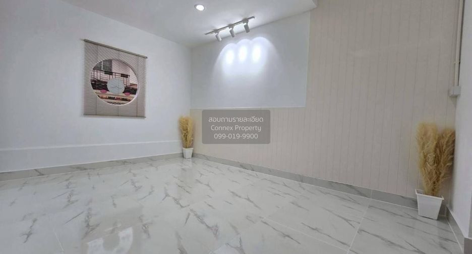 For sale 3 bedrooms townhouse in Lam Luk Ka, Pathum Thani