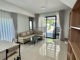 For rent 3 bedrooms townhouse in Bang Phli, Samut Prakan