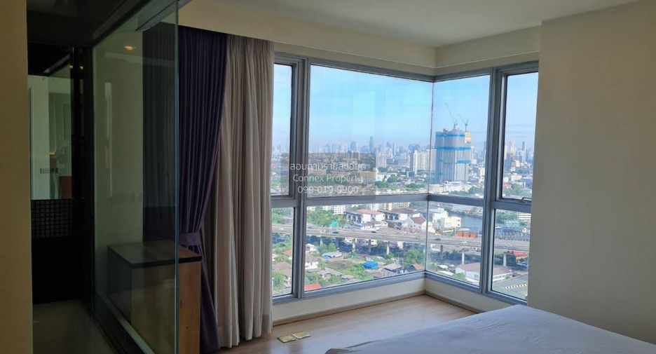 For rent 2 bedrooms condo in Phra Khanong, Bangkok