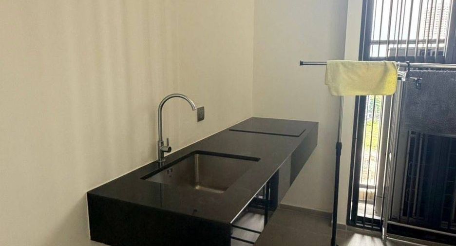 Condo en alquiler de 2 habitaciones en Khlong Toei, Bangkok