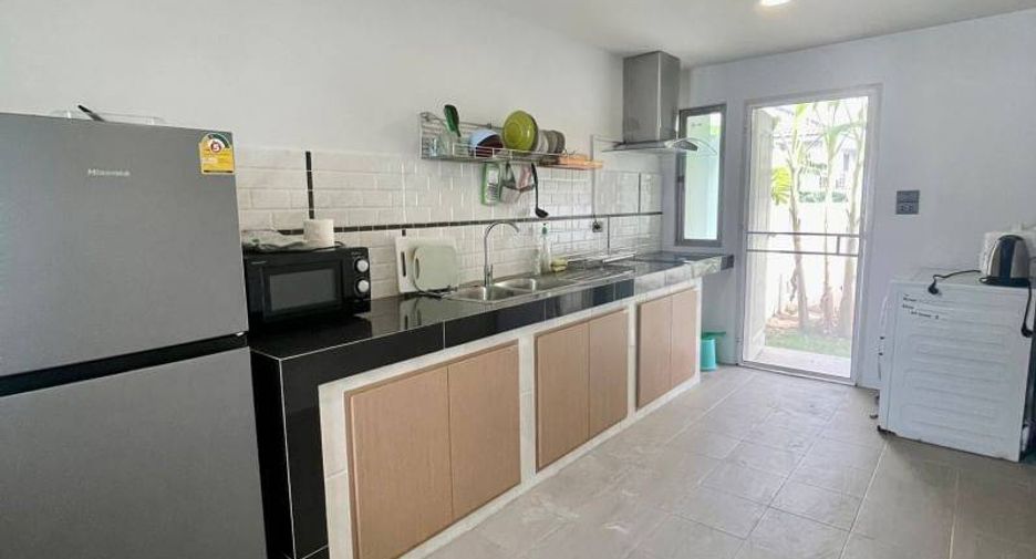 For rent 4 bedrooms house in Bang Lamung, Chonburi