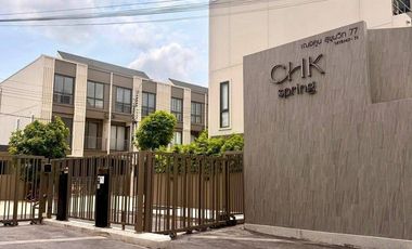 For rent 3 bedrooms townhouse in Suan Luang, Bangkok