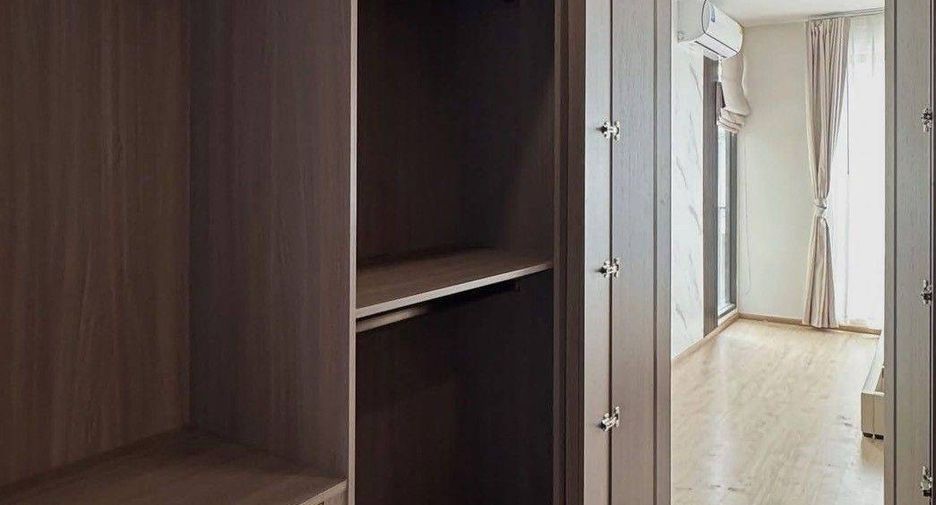 For rent 3 bedrooms townhouse in Suan Luang, Bangkok
