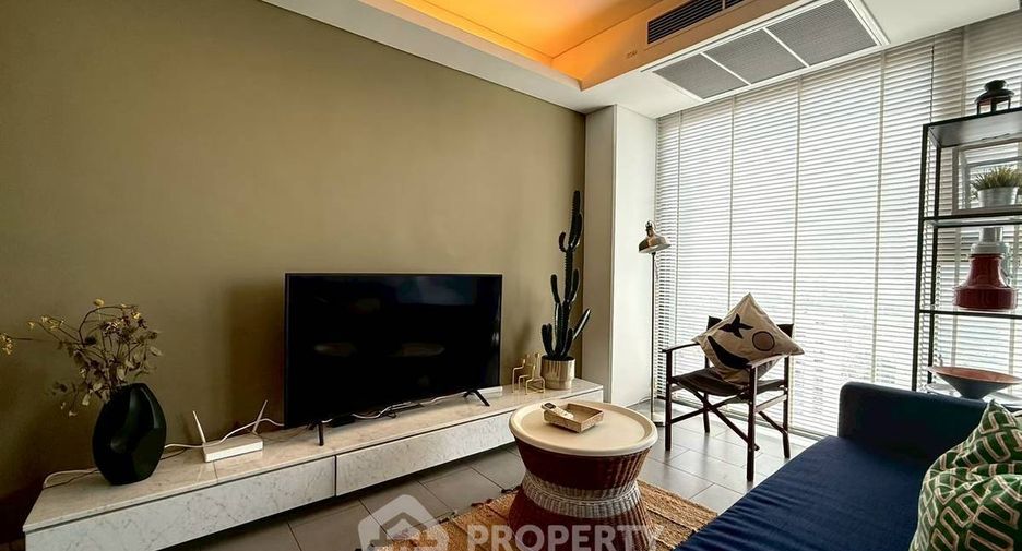 For rent 2 bedrooms condo in Phaya Thai, Bangkok