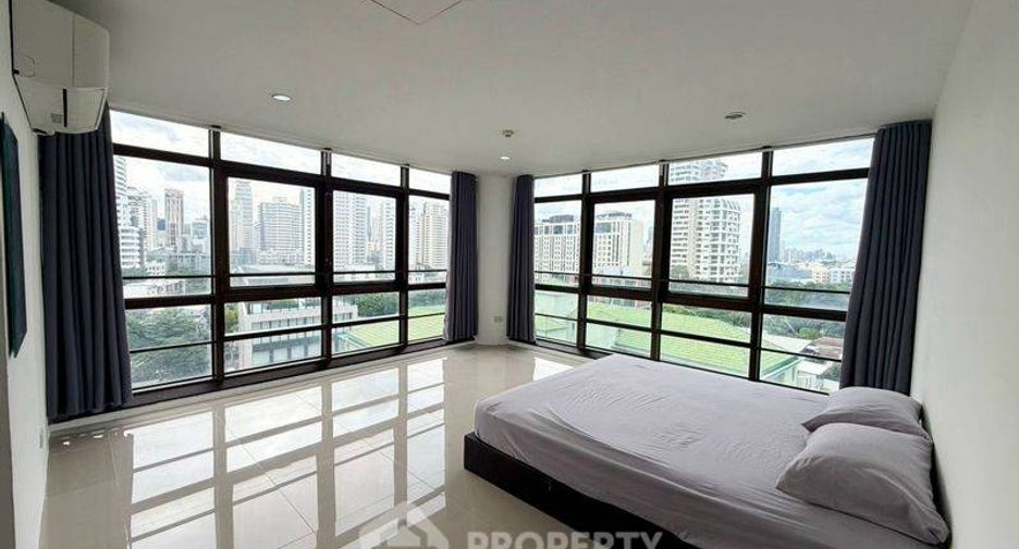 Condo en alquiler de 3 habitaciones en Watthana, Bangkok