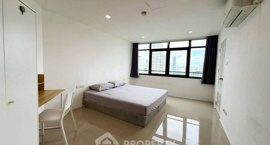 Condo en alquiler de 3 habitaciones en Watthana, Bangkok