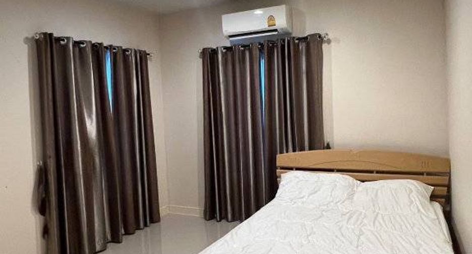 For rent 4 bedrooms house in Bang Kapi, Bangkok