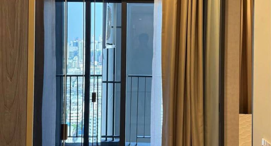 For rent 1 bed condo in Khlong Toei, Bangkok