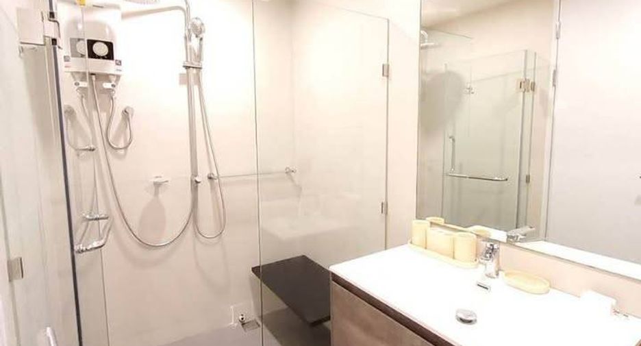 For rent 1 bed condo in Phaya Thai, Bangkok