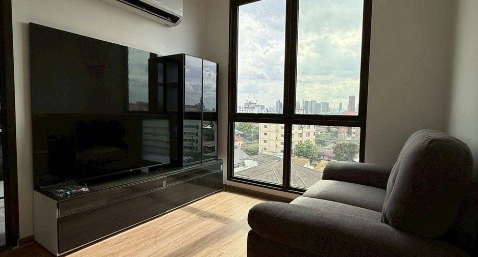 For rent 2 bedrooms condo in Bang Kapi, Bangkok