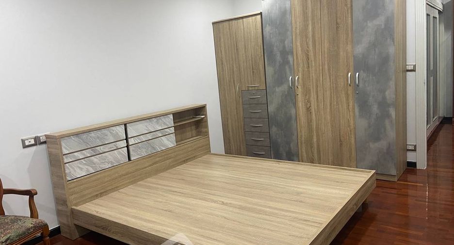 For rent 2 bedrooms condo in Bang Na, Bangkok