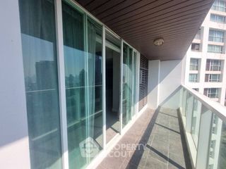 For rent 2 bedrooms condo in Pathum Wan, Bangkok