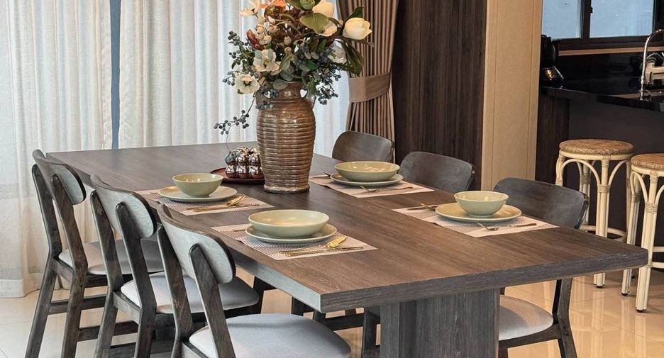 For rent 4 bedrooms house in Bang Kapi, Bangkok