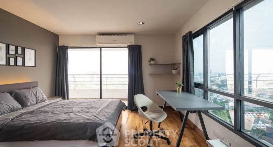 For rent 2 bedrooms condo in Chatuchak, Bangkok