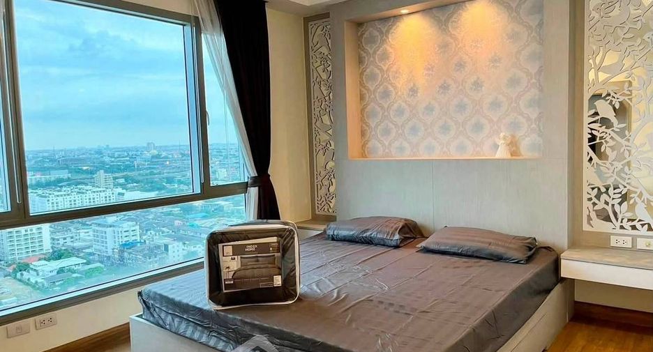For rent 2 bedrooms condo in Watthana, Bangkok