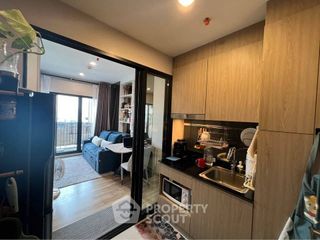 For rent 2 bedrooms condo in Rat Burana, Bangkok