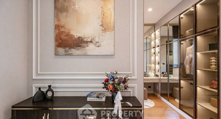 For rent 5 bedrooms house in Saphan Sung, Bangkok