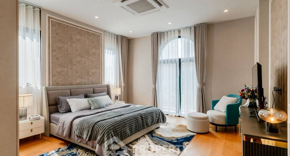 For rent 5 bedrooms house in Saphan Sung, Bangkok