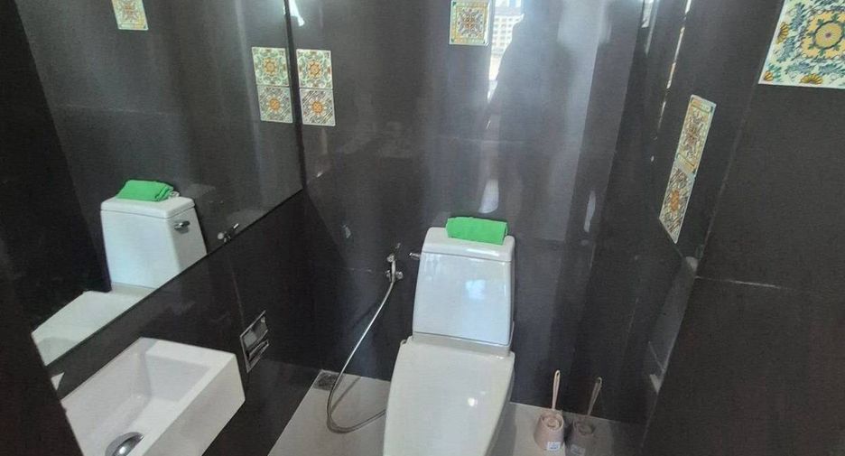 For rent 1 bed condo in Phra Khanong, Bangkok