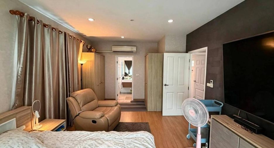 For rent 3 bedrooms house in Suan Luang, Bangkok