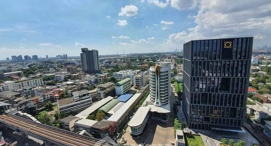 For rent 2 bedrooms condo in Phra Khanong, Bangkok