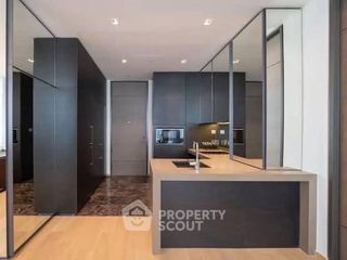 For rent 2 bedrooms condo in Pathum Wan, Bangkok