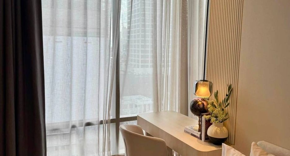 Wohnung zur Miete mit 1 Zimmer in Bang Rak, Bangkok